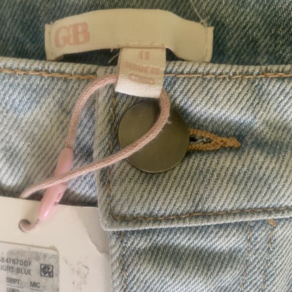 NWT GB (DILLARD'S) WIDE LEG BUTTON FLY LIGHT BLUE JEANS SIZE 11 - Picture 3 of 6
